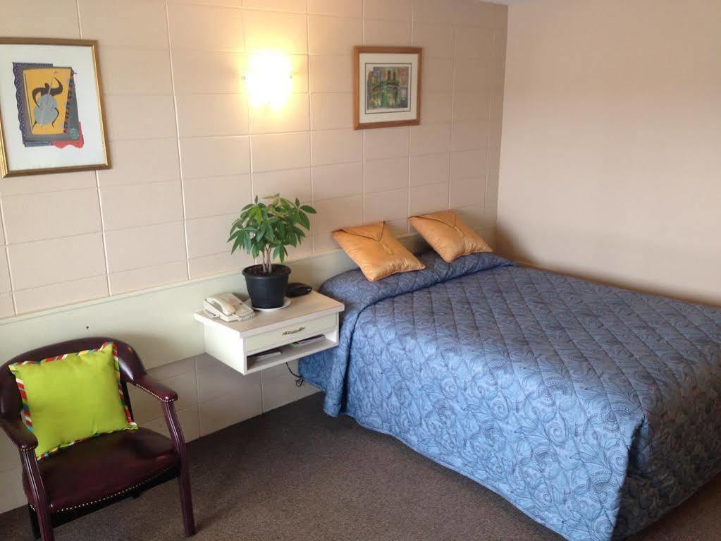 Siesta Motel Olds Eksteriør bilde